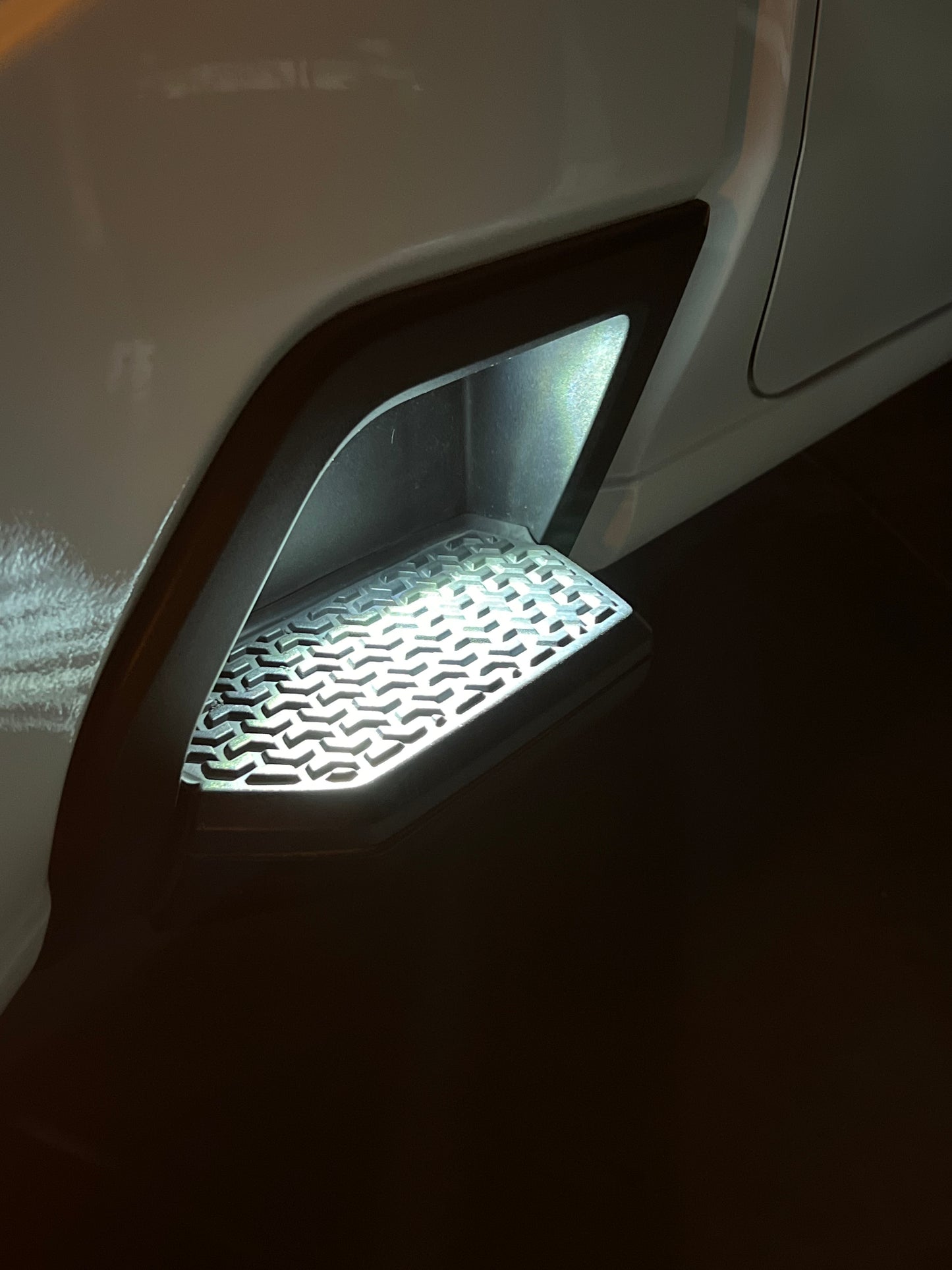 Side Kick step lights GM 2500 & 3500